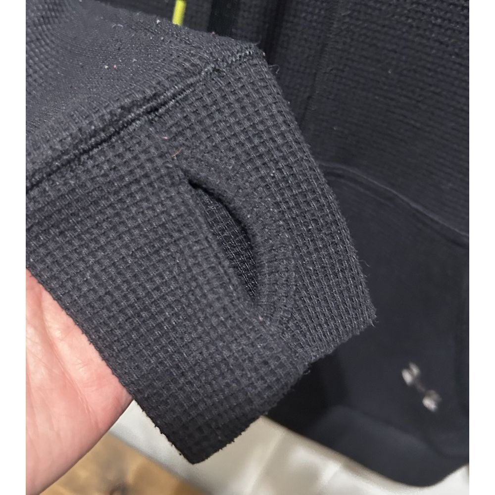 Under Armour Cold Gear Medium Black Semi Fitted‎ Pullover Recycled Polyester - Picture 8 of 11